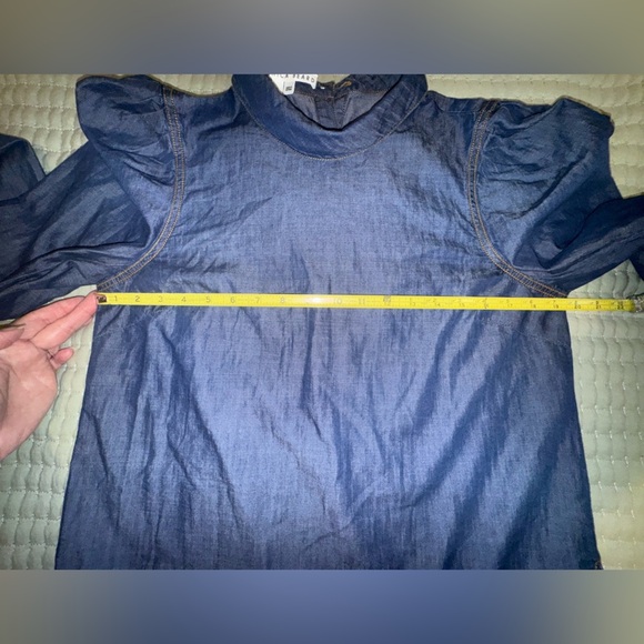 Veronica Beard Isabel top in cornflower. Size 8 EUC - Picture 5 of 12